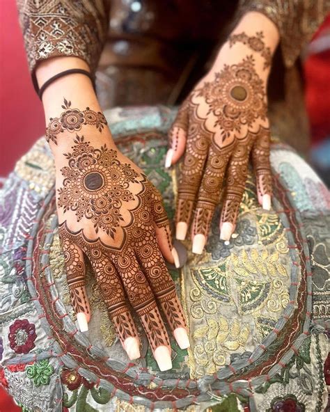 Unique Arabic Mehendi Designs For The Festive Season Unique Arabic Mehendi Designs For The Festive Season