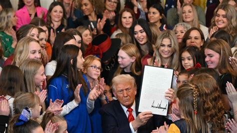 Upenn Faculty Condemn Trump Administration S Demand For Lists Of Jews Pennsylvania The Guardian Upenn Faculty Condemn Trump Administration S Demand For Lists Of Jews Pennsylvania The Guardian