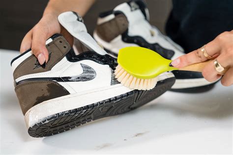 Ways To Clean Your Shoes Ways To Clean Your Shoes