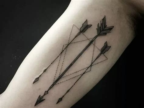 What Do 3 Arrow Tattoos Mean Ourtattooworld Com What Do 3 Arrow Tattoos Mean Ourtattooworld Com